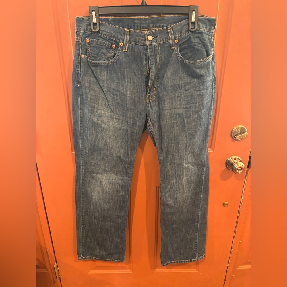 Levi's Men's 527 Bootcut Jeans Medium Wash Denim 5-Pocket Design Cotton Blue